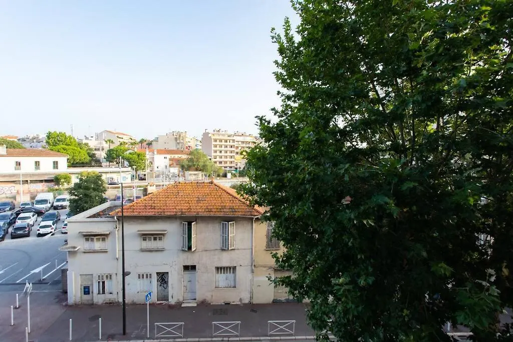 A12 - 1 Bdr Centre Train Station 5 Min Sea - Ac, Parking & Terrace Apartment Antibes